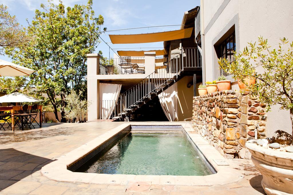 Olive Grove Guesthouse Windhoek Exteriör bild